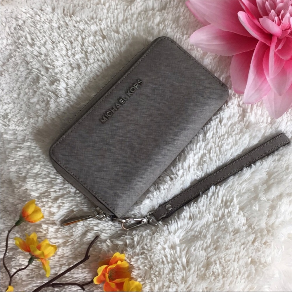 Michael Kors Wristlet